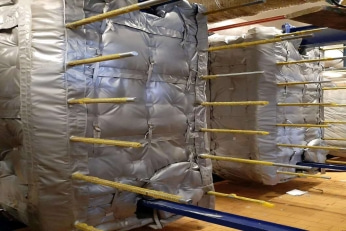 إنتاج وتصنيع غلاف عازل خاص قابل للفصل ومعالجة درع حراري مخصص للعزل الحراري الصناعي